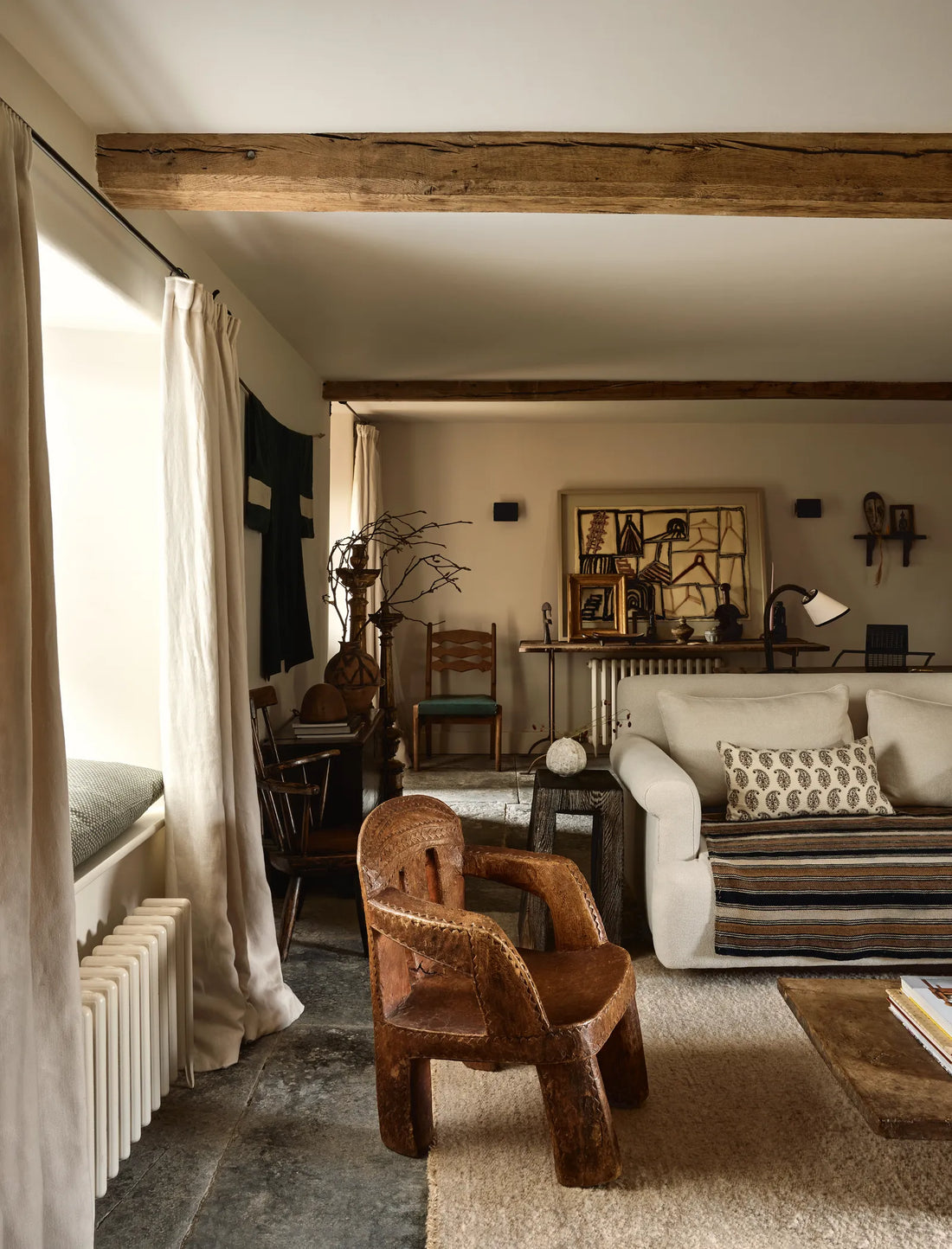 The Importance of Texture in Interior Design: Creating Depth, Comfort, and Visual Interest